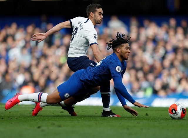 FIFA年度奖项汇总：登贝莱当选男足最佳球员，恩里克最佳主帅（FIFA年度大奖盘点：登贝莱荣膺最佳男足球员，恩里克加冕最佳主教练）